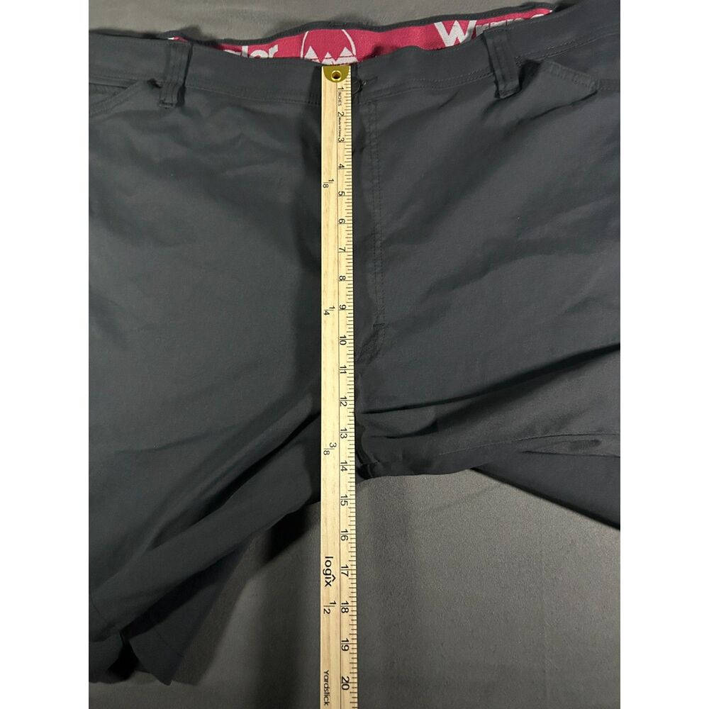 Gorpcore Techwear Wrangler ATG Outdoor Performance Utility Shorts Black - Picture 5 of 7